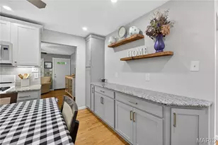 2847 Laurel View Ln, Maryland Heights, MO 63043 - Photo 7