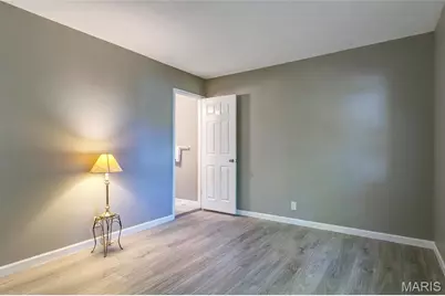 458 Queen Ann Drive, Hazelwood, MO 63042 - Photo 15