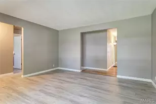 458 Queen Ann Dr, Hazelwood, MO 63042 - Photo 7