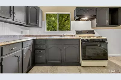10062 Bon Oak Drive, Saint Louis, MO 63136 - Photo 9