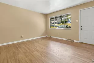 10062 Bon Oak Dr, Saint Louis, MO 63136 - Photo 7