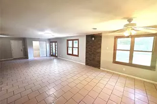 12102 McKelvey Rd, Maryland Heights, MO 63043 - Photo 9