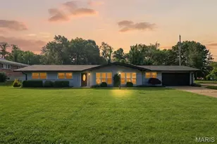 12208 Courtwick Dr, Sappington, MO 63128 - Photo 21