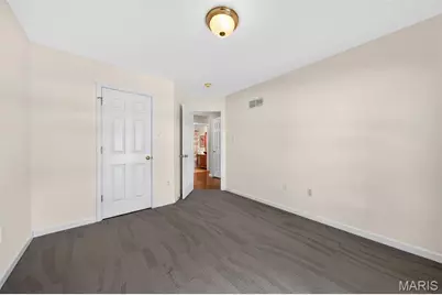385 Birchwood Crossing Lane, Maryland Heights, MO 63043 - Photo 27