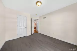 385 Birchwood Crossing Ln, Maryland Heights, MO 63043 - Photo 27
