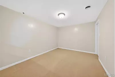 385 Birchwood Crossing Lane, Maryland Heights, MO 63043 - Photo 45
