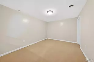 385 Birchwood Crossing Ln, Maryland Heights, MO 63043 - Photo 45