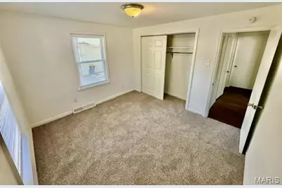 3554 Theresa Avenue, Saint Ann, MO 63074 - Photo 9