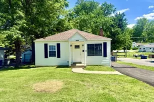 3554 Theresa Ave, Saint Ann, MO 63074 - Photo 1
