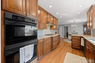2073 Meadowbrook Way Dr, Chesterfield, MO 63017 - Photo 9