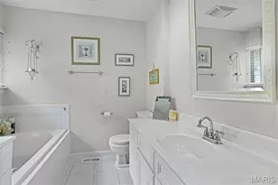 15350 Thistlebriar Ct, Chesterfield, MO 63017 - Photo 17