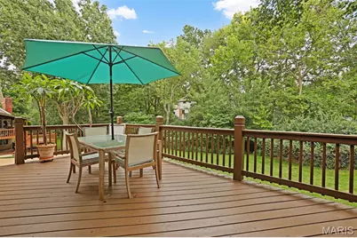 15350 Thistlebriar Court, Chesterfield, MO 63017 - Photo 31
