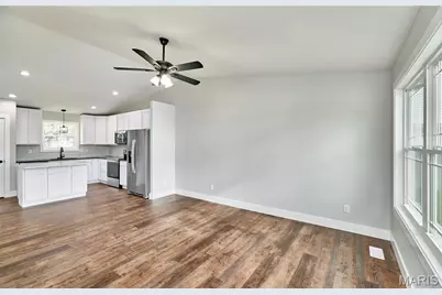 28728 Woodland Heights Drive, Warrenton, MO 63383 - Photo 11