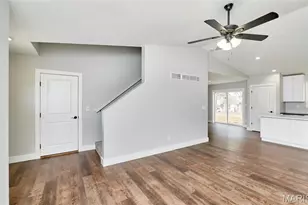 28728 Woodland Heights Dr, Warrenton, MO 63383 - Photo 9