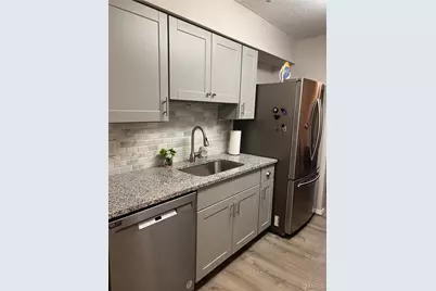572 Coeur De Royale #103, Creve Coeur, MO 63141 - Photo 5