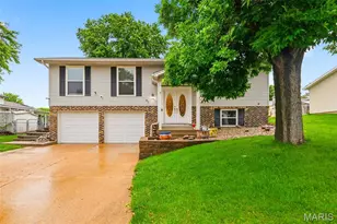 43 Kimberly Ln, Saint Peters, MO 63376 - Photo 1