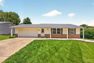 37 Oxbow Rd, Saint Peters, MO 63376 - Photo 1