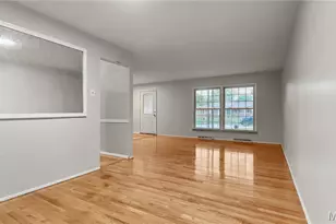 1805 Shardell Dr, Saint Louis, MO 63138 - Photo 3