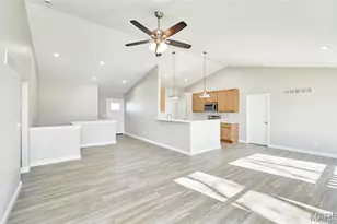 28725 Woodland Heights Dr, Warrenton, MO 63383 - Photo 9