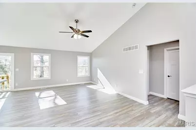 28725 Woodland Heights Drive, Warrenton, MO 63383 - Photo 5