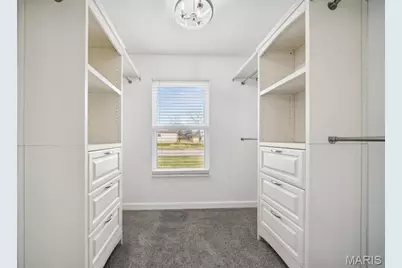 2365 Thunderbird Avenue, Florissant, MO 63033 - Photo 15