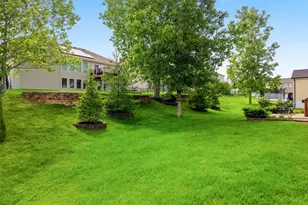 4302 Broken Rock Dr, Wentzville, MO 63385 - Photo 35