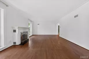 59 Middlesex Dr, Saint Louis, MO 63144 - Photo 7