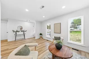 25 Robert Dr, Unincorporated, MO 63304 - Photo 5