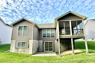 27471 Forest Ridge Ct, Warrenton, MO 63383 - Photo 3