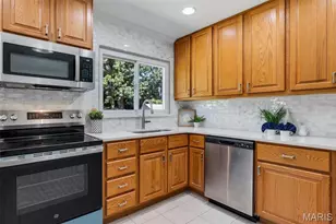 515 Golden Valley Dr, Saint Louis, MO 63129 - Photo 7