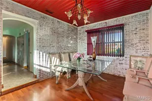 701 Garlyn Ct, Saint Louis, MO 63123 - Photo 17