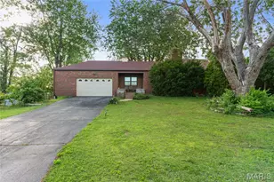 701 Garlyn Ct, Saint Louis, MO 63123 - Photo 25