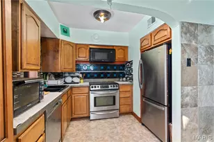 701 Garlyn Ct, Saint Louis, MO 63123 - Photo 13