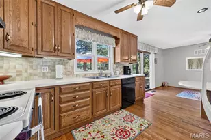 545 Lemonwood Dr, Ballwin, MO 63021 - Photo 15