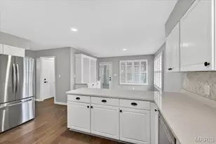 12112 Fahrpark Ln, Saint Louis, MO 63146 - Photo 15