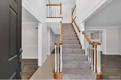 12112 Fahrpark Lane, Saint Louis, MO 63146 - Photo 3