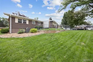 111 La Gorce Dr, Chesterfield, MO 63017 - Photo 45