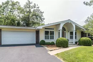 111 La Gorce Dr, Chesterfield, MO 63017 - Photo 1