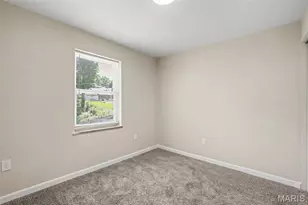 6670 Kenwood Dr, Northwoods, MO 63121 - Photo 15