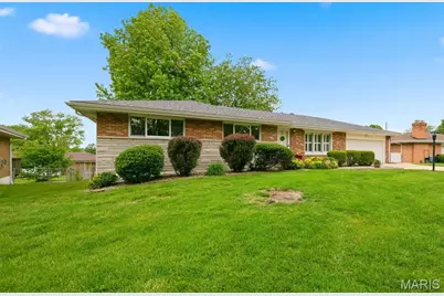 7712 Sunray Lane, Crestwood, MO 63123 - Photo 3