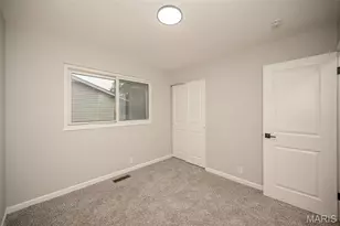 2111 Shoreham Dr, Florissant, MO 63033 - Photo 15