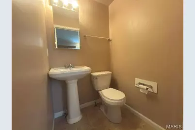 591 Creekwood Boulevard, Troy, MO 63379 - Photo 5