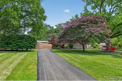 2 Sunswept Drive, Saint Louis, MO 63141 - Photo 7