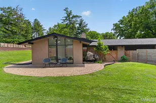 2 Sunswept Dr, Saint Louis, MO 63141 - Photo 27