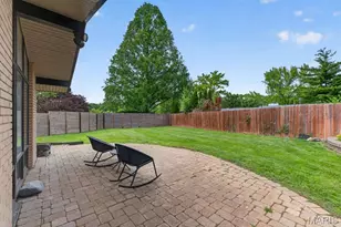 2 Sunswept Dr, Saint Louis, MO 63141 - Photo 53
