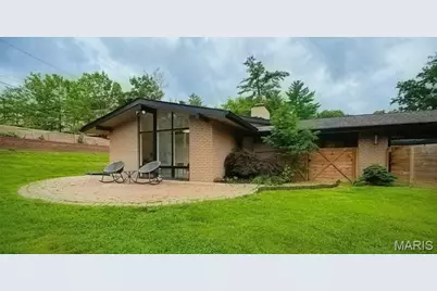 2 Sunswept Drive, Saint Louis, MO 63141 - Photo 1
