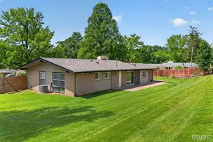 2 Sunswept Dr, Saint Louis, MO 63141 - Photo 49