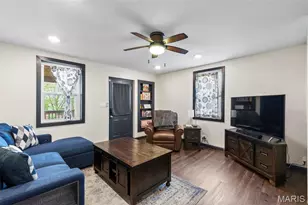 5226 Elizabeth Ave, Saint Louis, MO 63110 - Photo 9