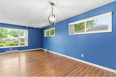 8309 Julia Drive, Affton, MO 63123 - Photo 11