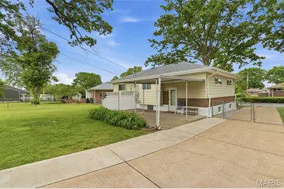 8309 Julia Drive, Affton, MO 63123 - Photo 33